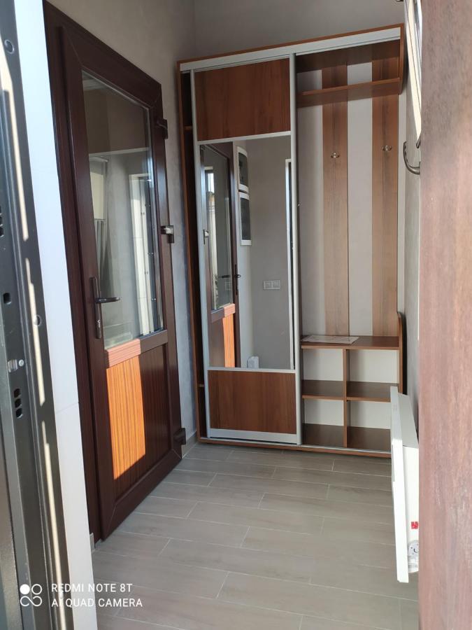 Reef Apartments Odessa Eksteriør billede