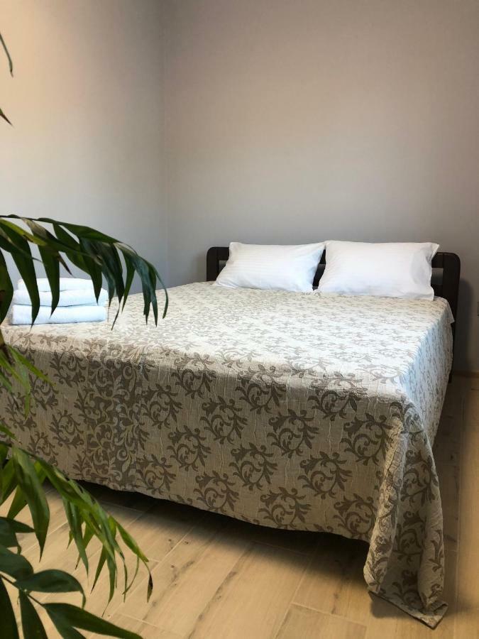 Reef Apartments Odessa Eksteriør billede